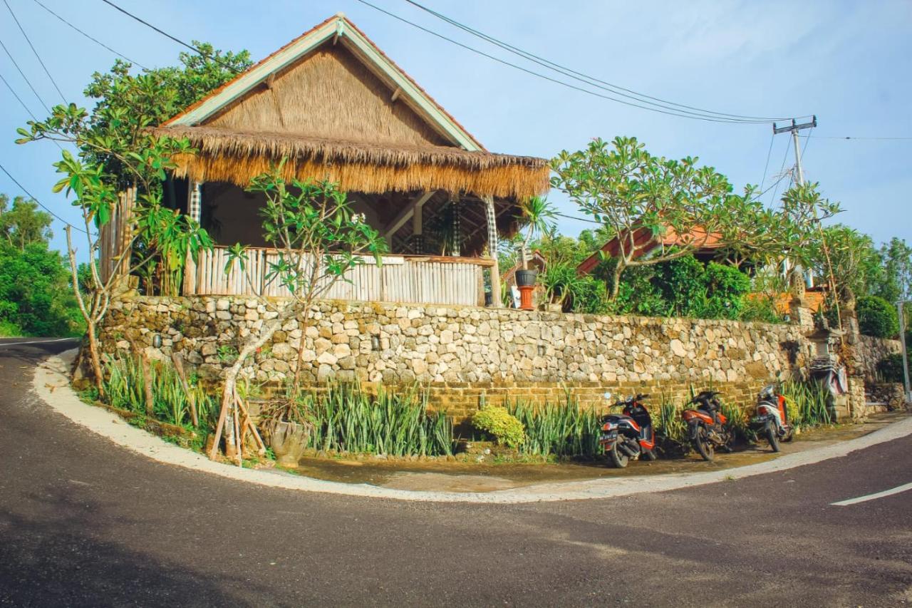 Penida Hills Hotel Batununggul Exterior photo