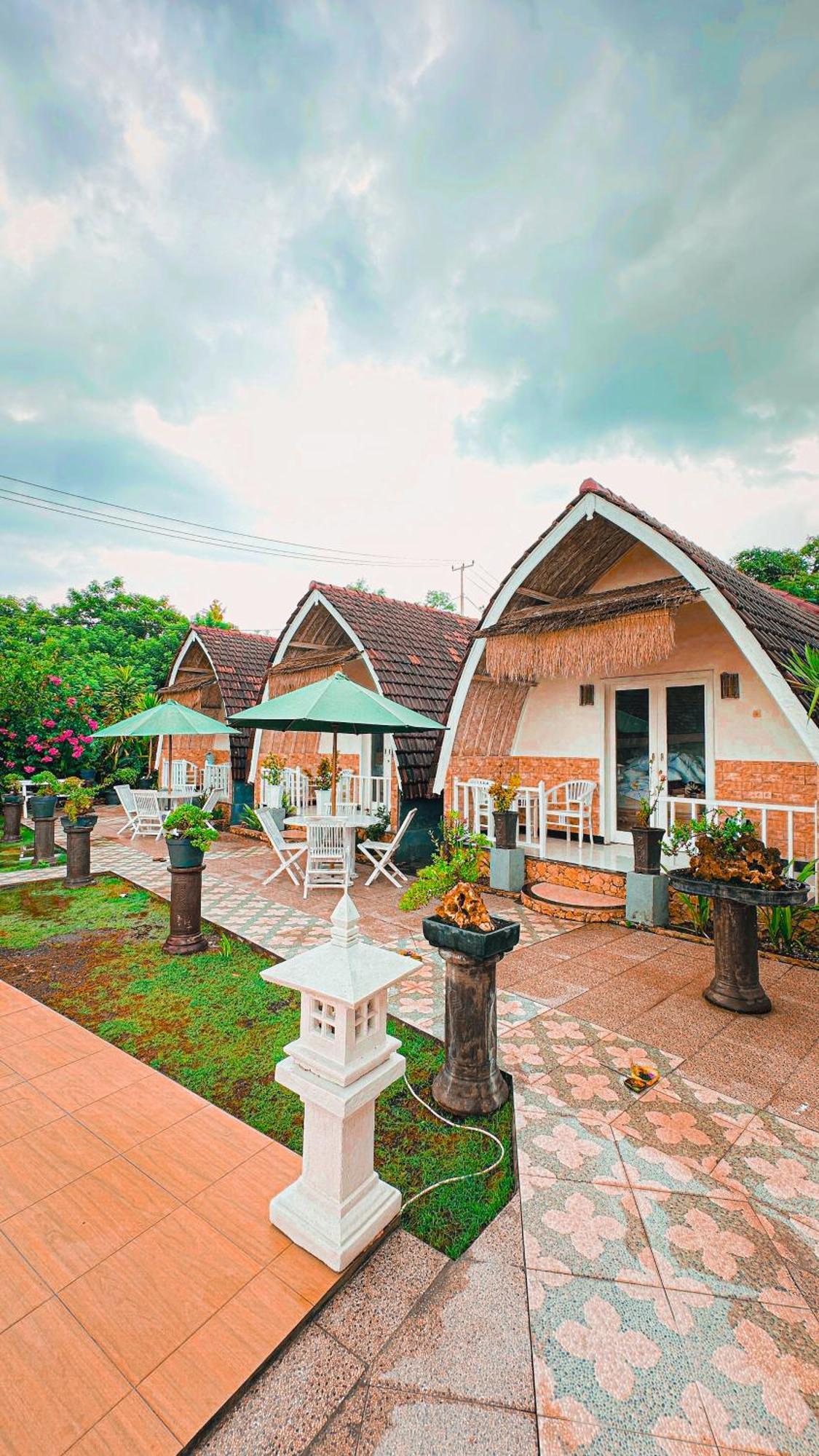 Penida Hills Hotel Batununggul Exterior photo